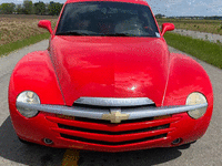 Image 3 of 7 of a 2003 CHEVROLET SSR LS