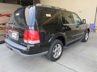 Image 3 of 14 of a 2004 LINCOLN AVIATOR