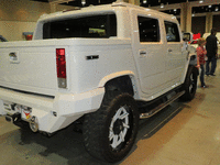 Image 11 of 15 of a 2006 HUMMER H2 SUT 3/4 TON