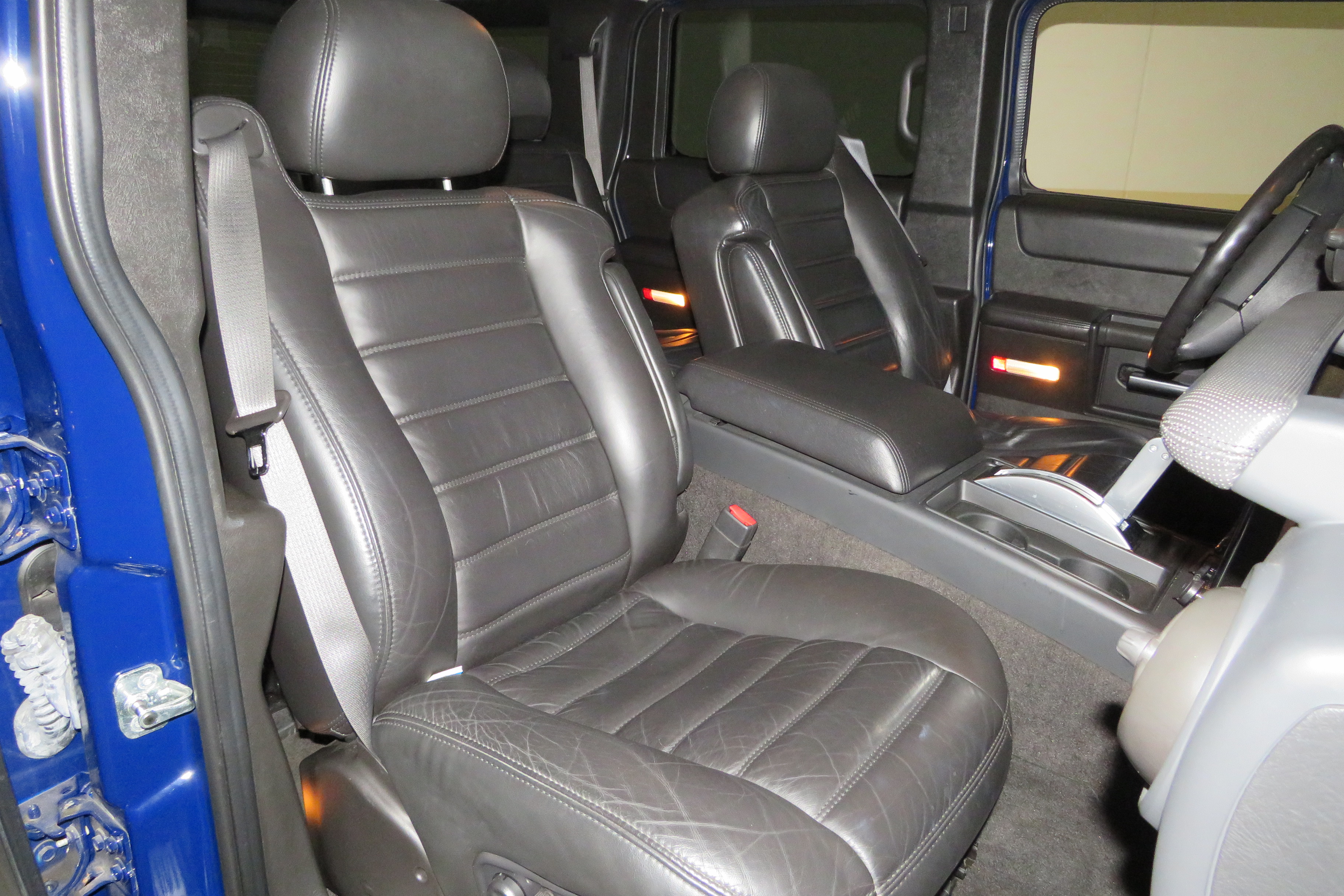 8th Image of a 2007 HUMMER H2 3/4 TON
