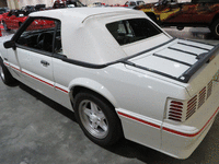 Image 14 of 16 of a 1989 FORD MUSTANG