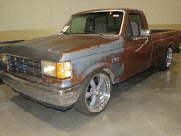 Image 2 of 13 of a 1990 FORD F-150