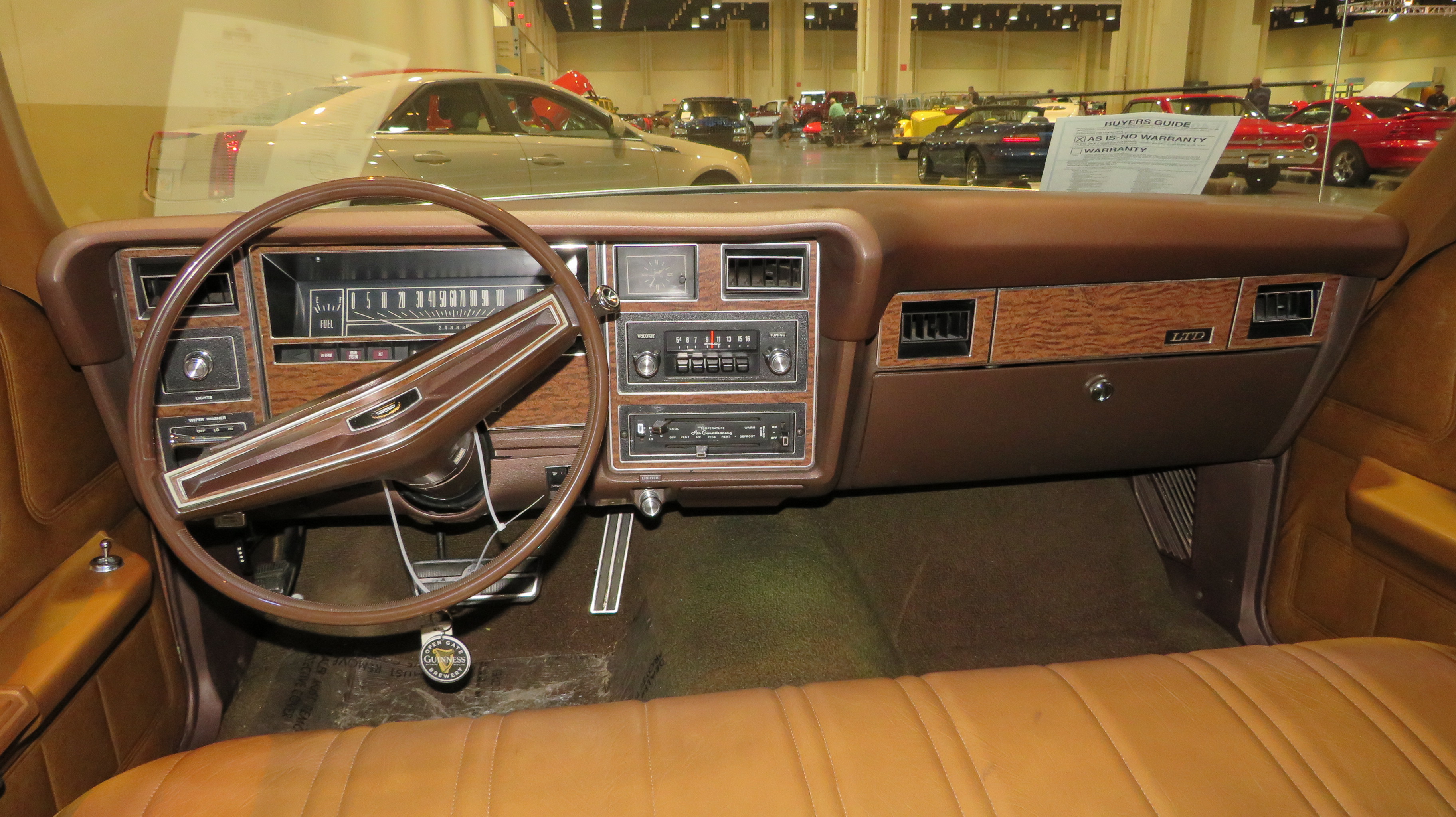 3rd Image of a 1973 FORD COUNTRY SQUIRE