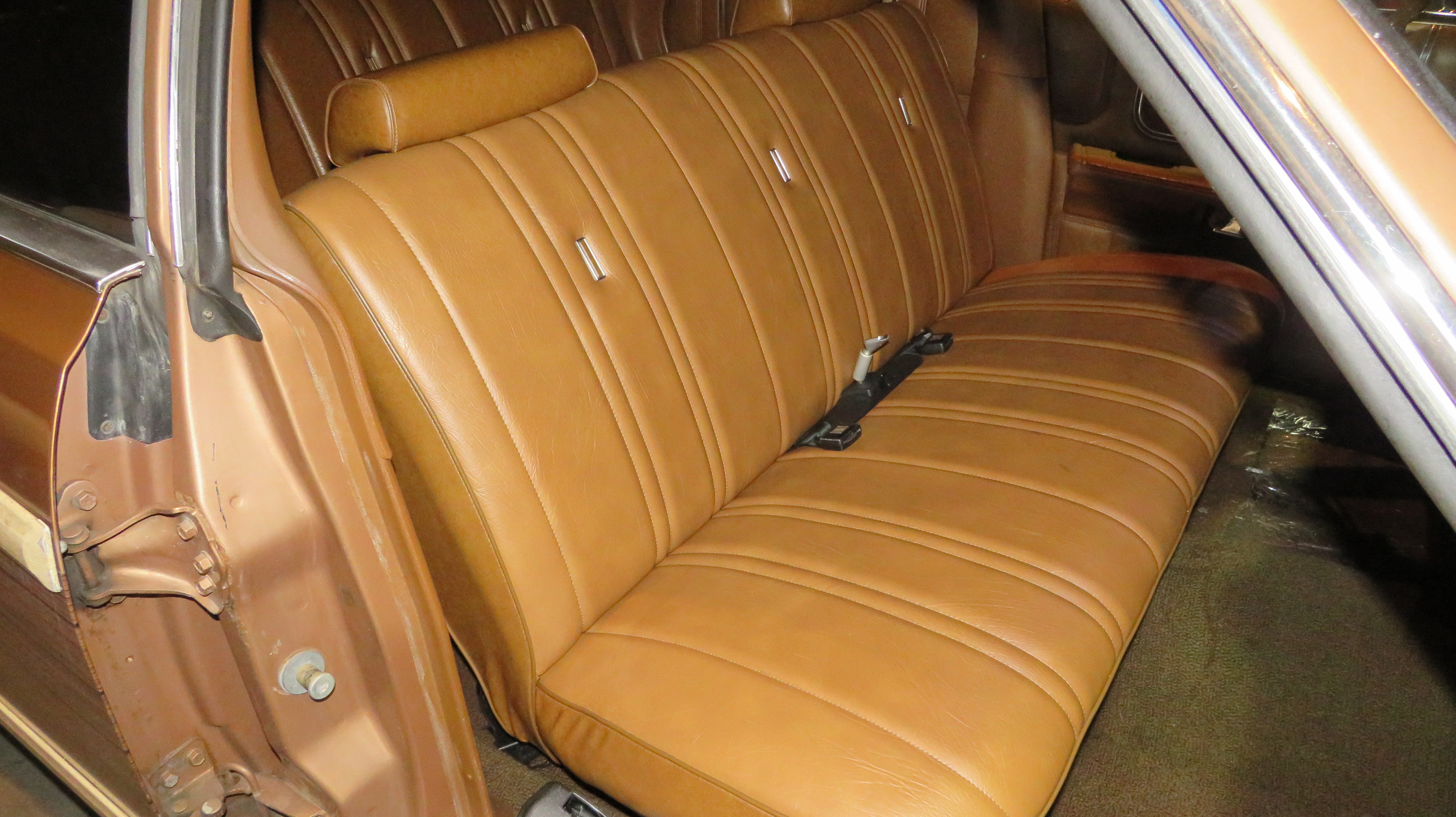 6th Image of a 1973 FORD COUNTRY SQUIRE