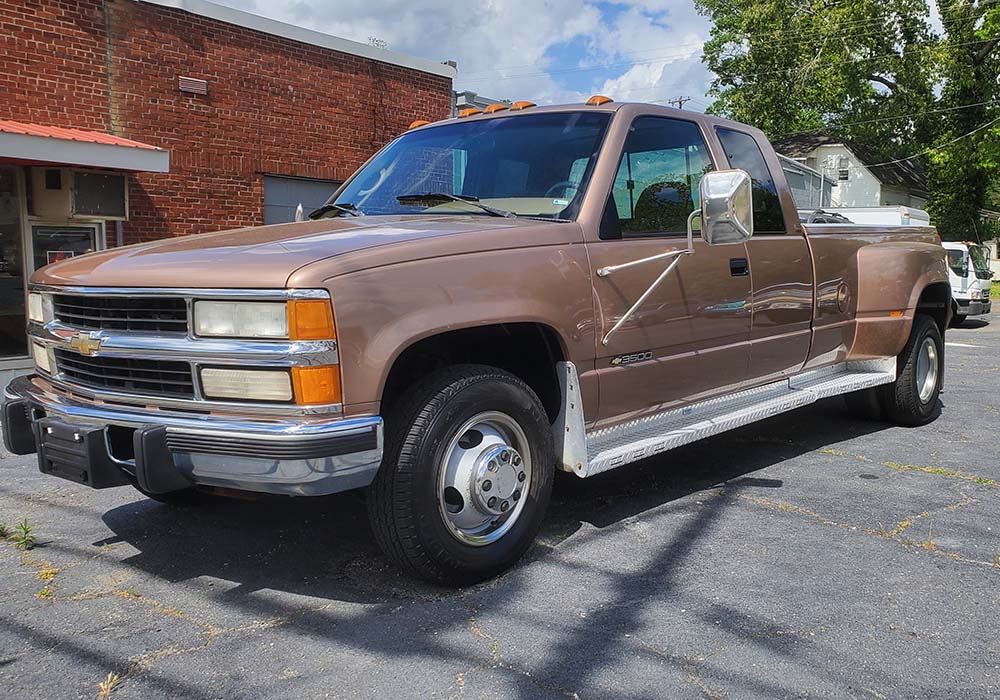 1st Image of a 1995 CHEVROLET C3500