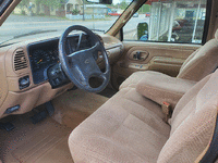Image 10 of 18 of a 1995 CHEVROLET C3500