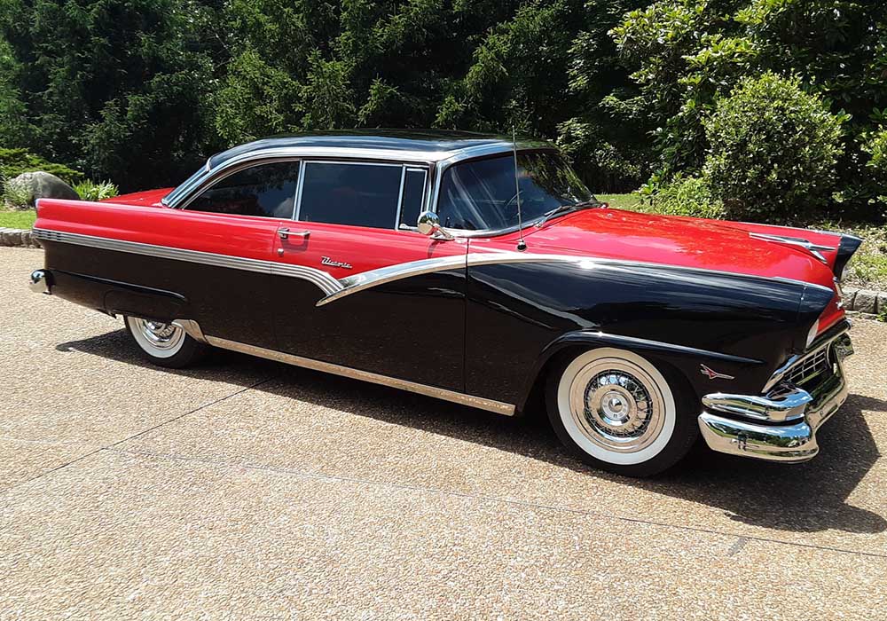 2nd Image of a 1956 FORD FAIRLANE VICTORIA