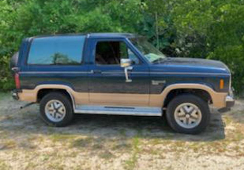 4th Image of a 1988 FORD BRONCO II
