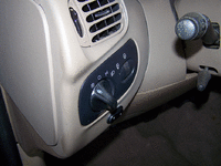 Image 12 of 26 of a 2002 FORD F-150