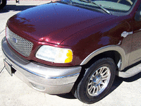 Image 16 of 26 of a 2002 FORD F150