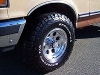 Image 34 of 43 of a 1989 FORD BRONCO XLT