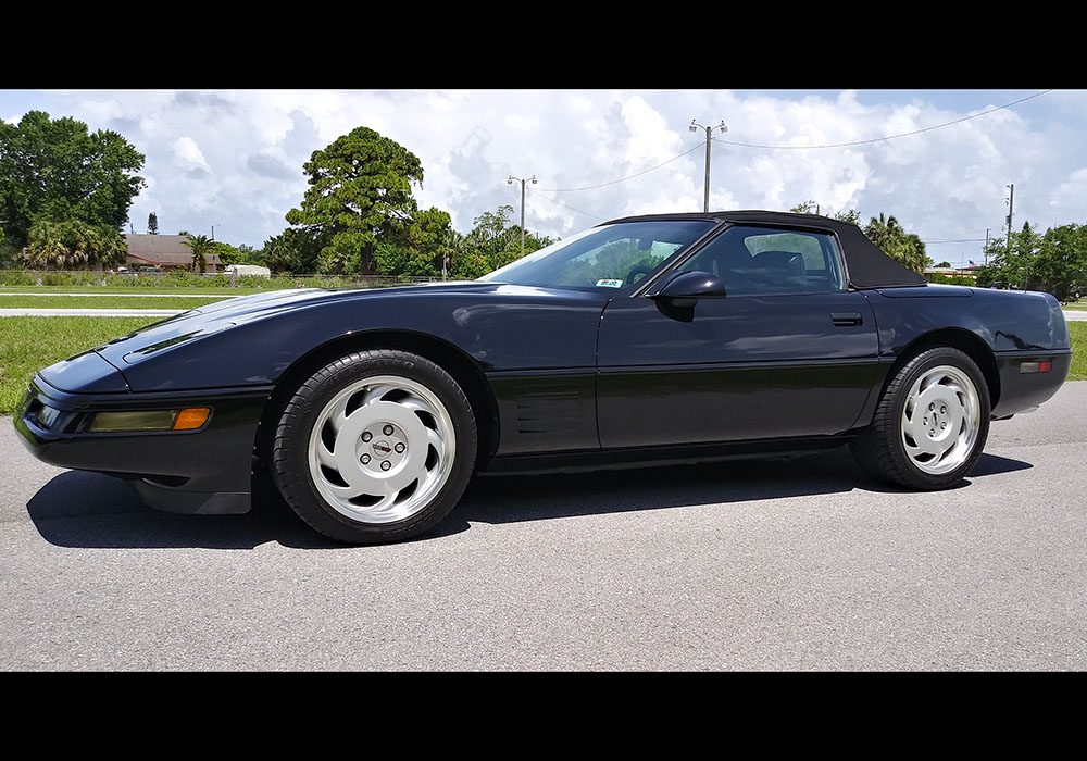 2nd Image of a 1991 CHEVROLET CORVETTE
