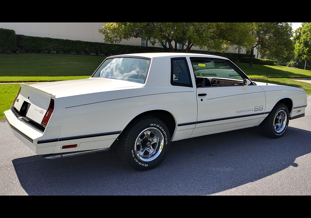 5th Image of a 1984 CHEVROLET MONTE CARLO