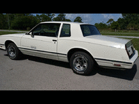 Image 4 of 38 of a 1986 CHEVROLET CAMARO
