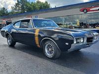 Image 2 of 27 of a 1968 OLDSMOBILE 442