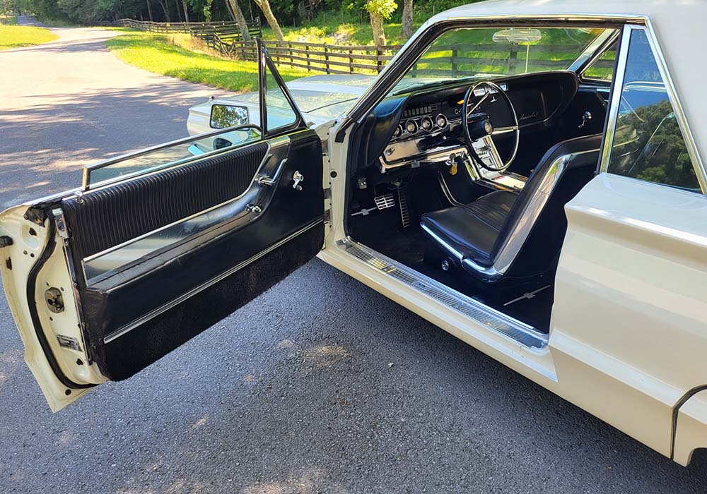 11th Image of a 1964 FORD THUNDERBIRD