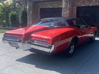 Image 4 of 38 of a 1971 BUICK RIVIERA