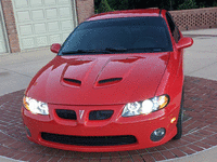 Image 2 of 32 of a 2005 PONTIAC GTO