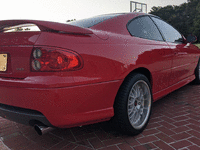 Image 3 of 32 of a 2005 PONTIAC GTO