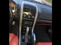 Image 10 of 32 of a 2005 PONTIAC GTO