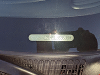 Image 21 of 32 of a 2005 PONTIAC GTO