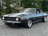 Image 2 of 16 of a 1969 CHEVROLET CAMARO
