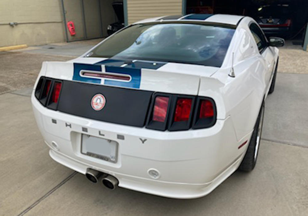 4th Image of a 2012 FORD MUSTANG GT
