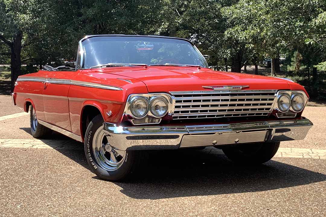 2nd Image of a 1962 CHEVROLET IMPALA SS