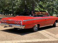Image 5 of 15 of a 1962 CHEVROLET IMPALA SS