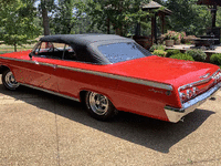 Image 6 of 15 of a 1962 CHEVROLET IMPALA SS