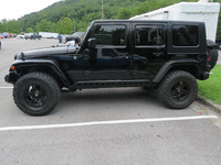 Image 3 of 16 of a 2010 JEEP WRANGLER UNLIMITED