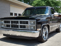 Image 3 of 11 of a 1984 GMC C1500