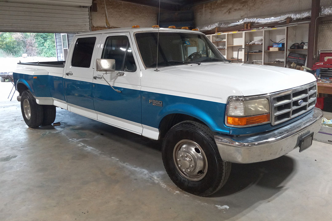 2nd Image of a 1997 FORD F-350