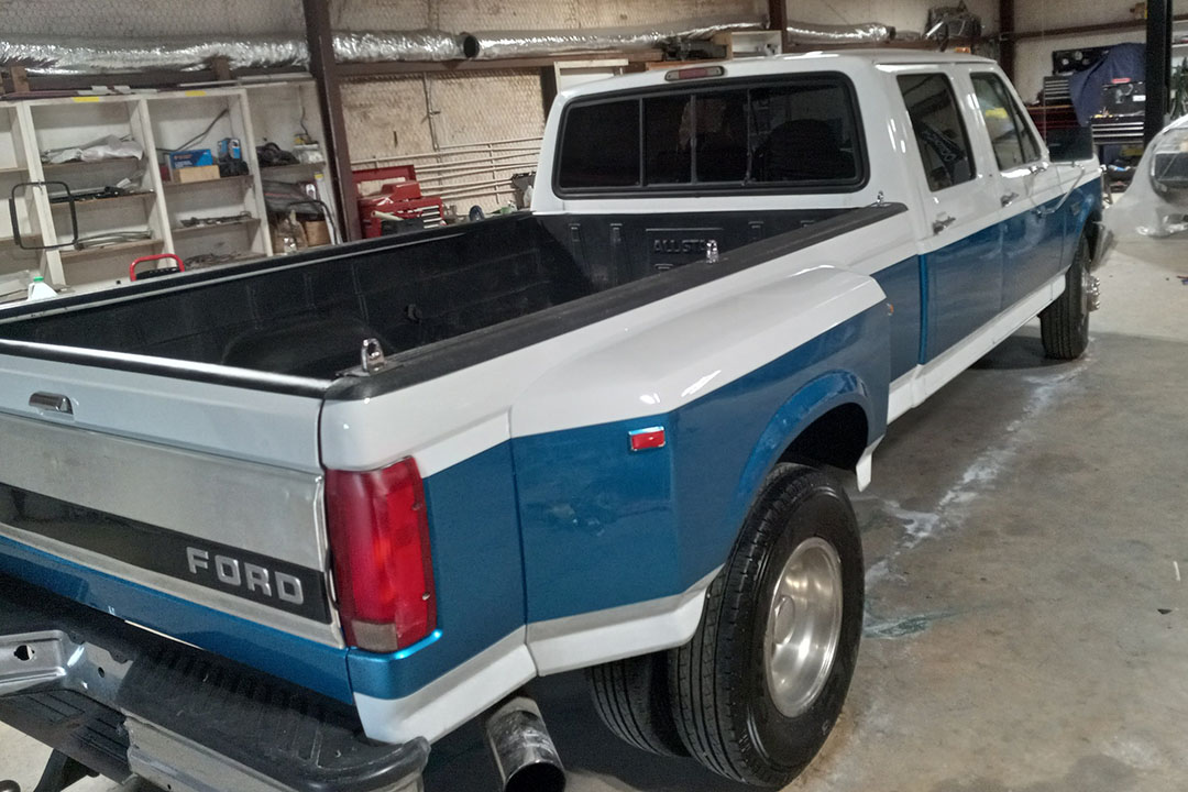 4th Image of a 1997 FORD F-350