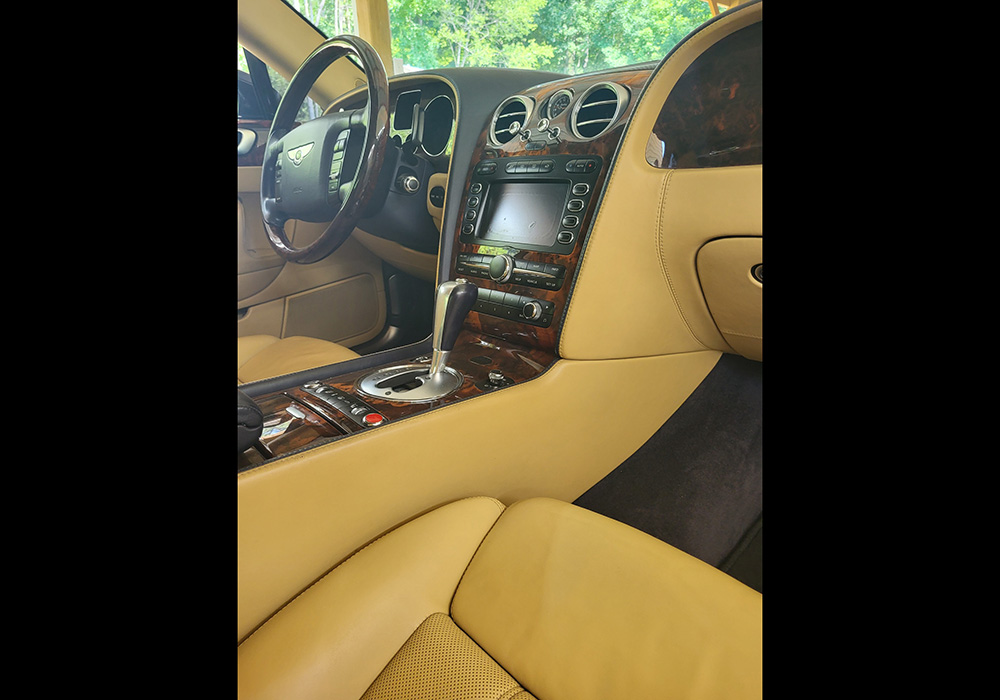 12th Image of a 2006 BENTLEY CONTINENTAL FLYING SPUR