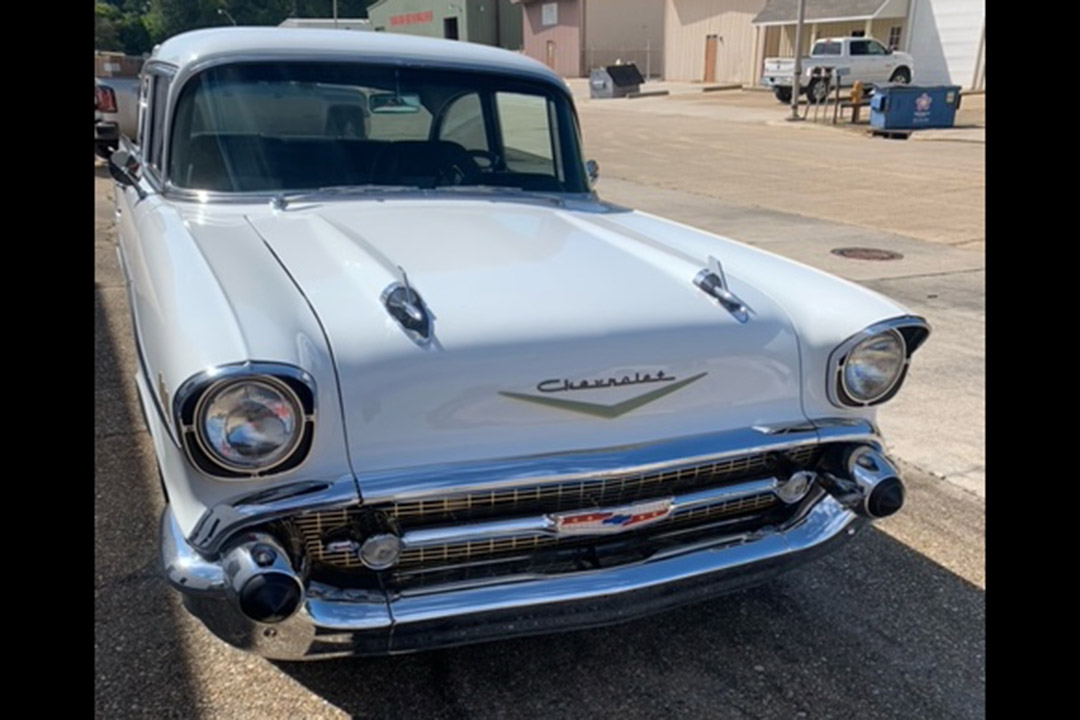 3rd Image of a 1957 CHEVROLET BELAIRE