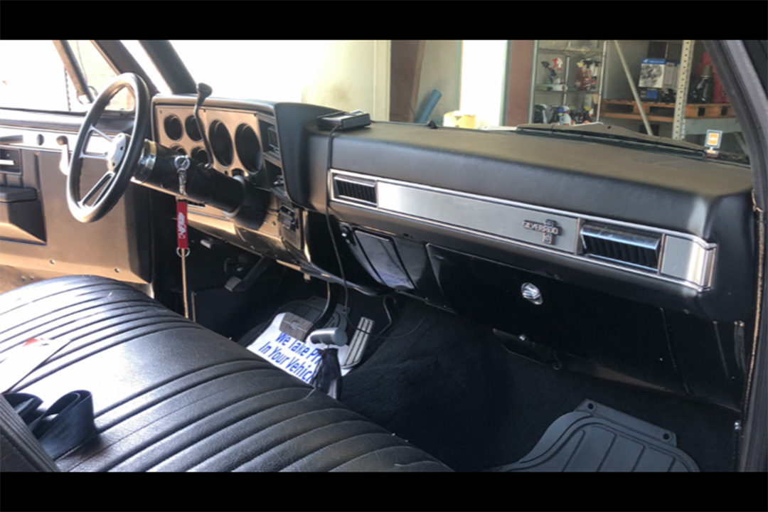 12th Image of a 1986 CHEVROLET C10
