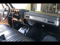 Image 12 of 20 of a 1986 CHEVROLET C10