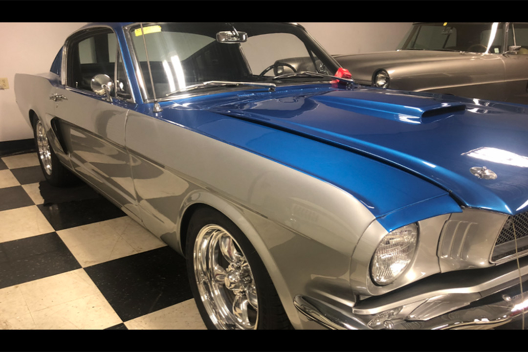 2nd Image of a 1965 FORD MUSTANG FASTBACK