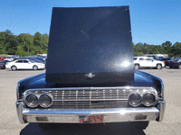 Image 14 of 41 of a 1962 LINCOLN CONTINENTAL