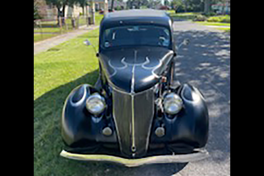 3rd Image of a 1936 FORD HUMPBACK