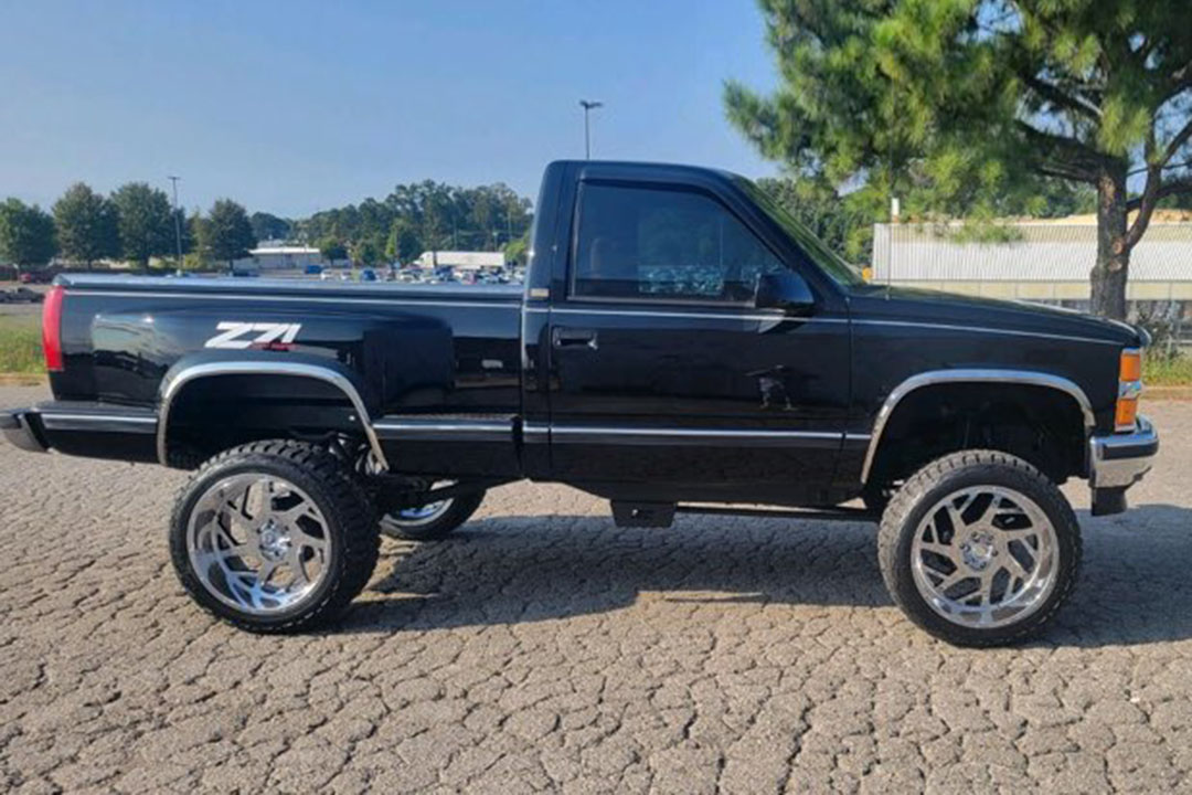 2nd Image of a 1995 CHEVROLET K1500