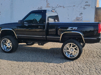 Image 3 of 7 of a 1995 CHEVROLET K1500