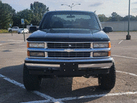 Image 4 of 7 of a 1995 CHEVROLET K1500