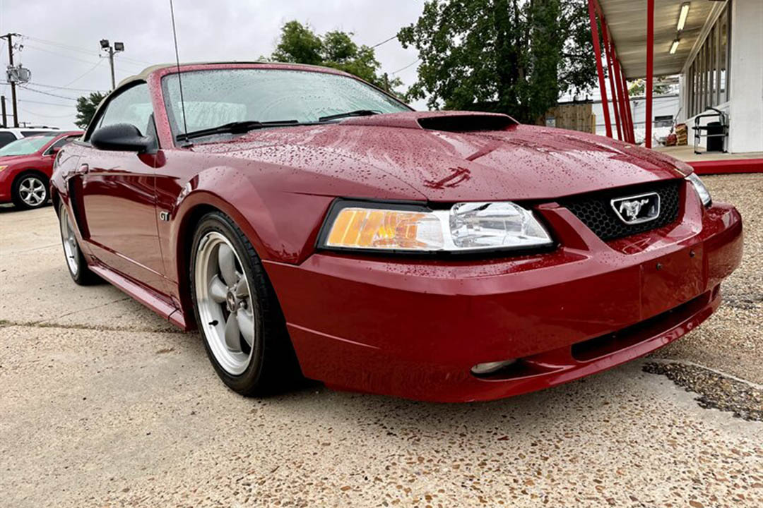 2nd Image of a 2002 FORD MUSTANG GT