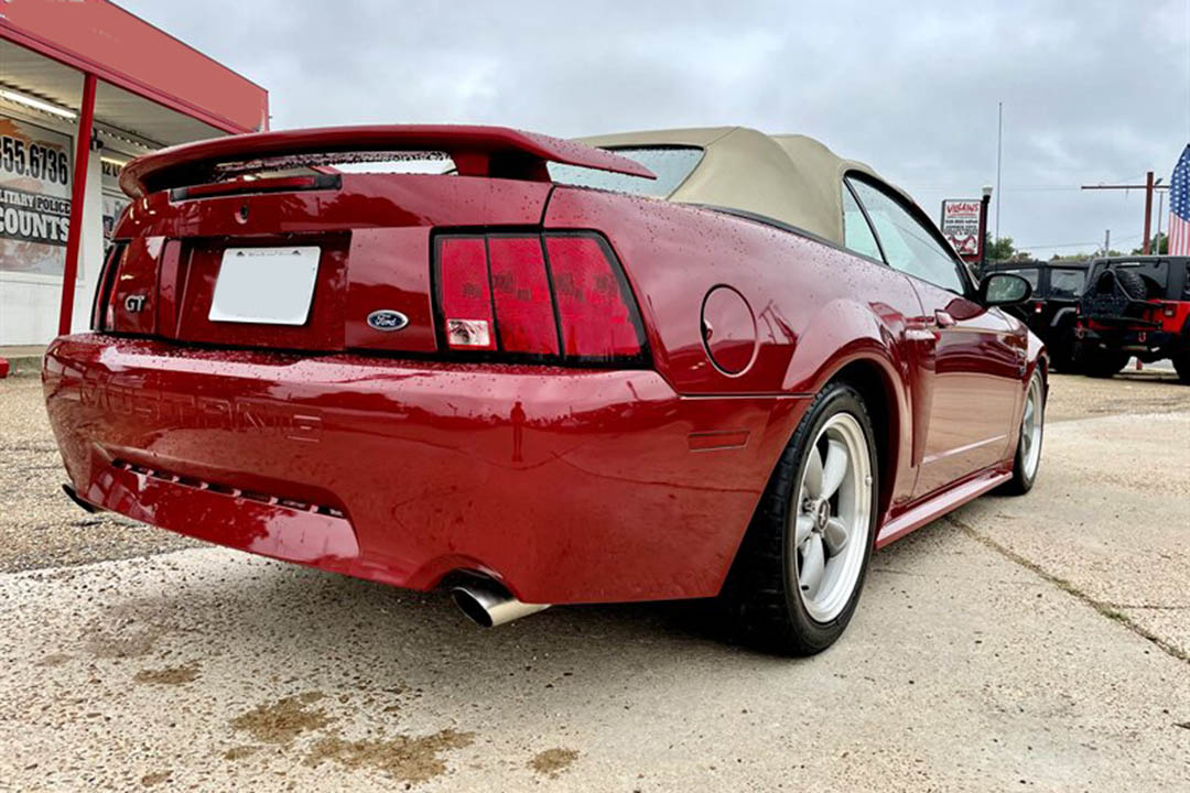 3rd Image of a 2002 FORD MUSTANG GT