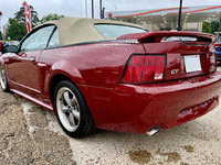 Image 4 of 14 of a 2002 FORD MUSTANG GT