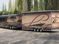 Image 5 of 17 of a 2003 PREVOST FEATHERLITE H3-45