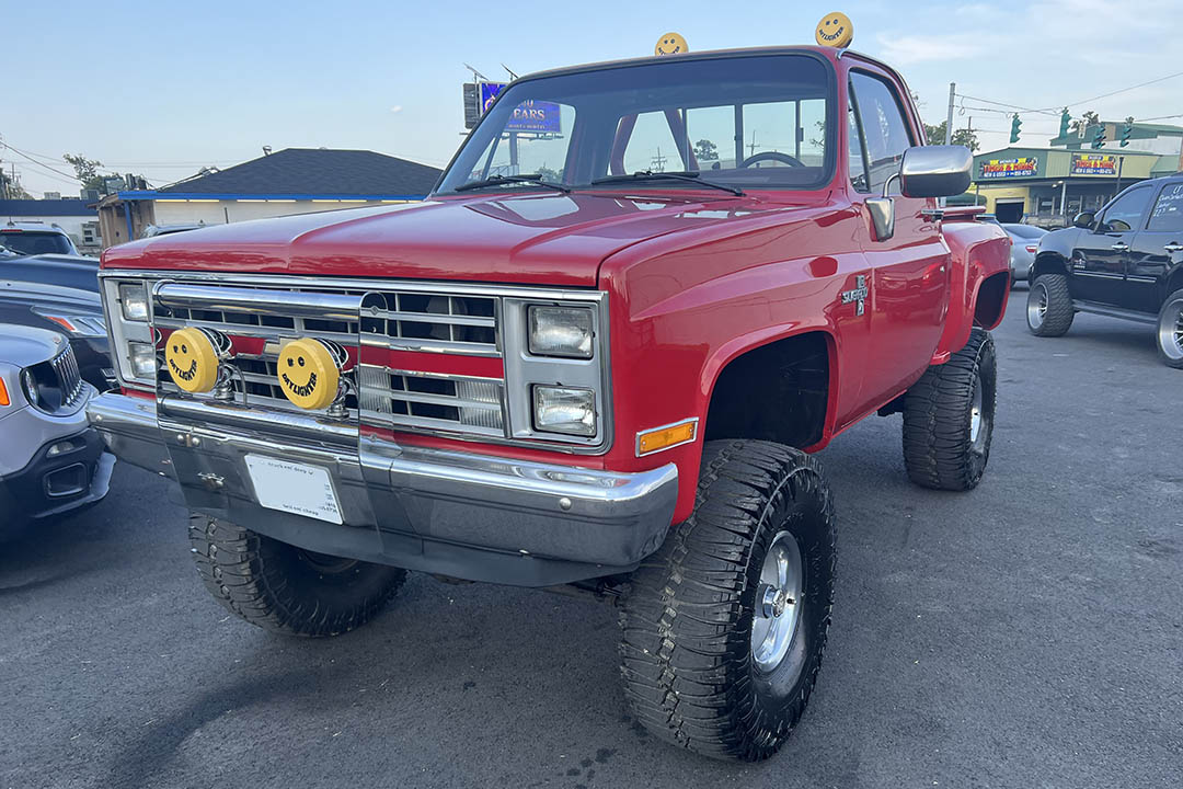 1st Image of a 1985 CHEVROLET K10