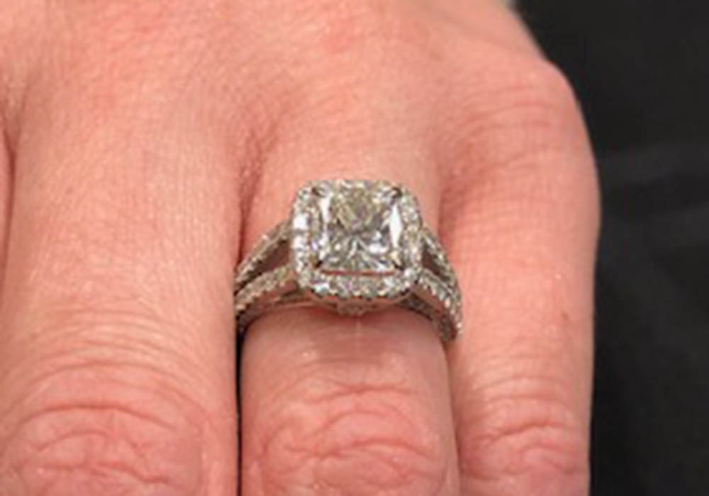3rd Image of a 2 DIAMOND RING